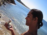 Mario Carne rock balance in Crotone, Calabria