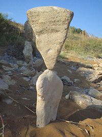 Mario Carne rock balance in Crotone, Calabria