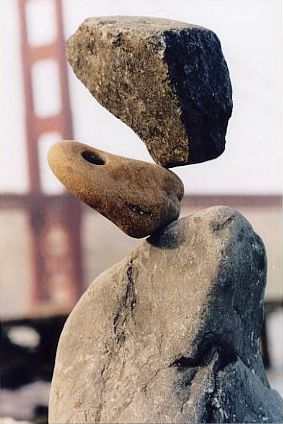 2 rocks at the Gate
