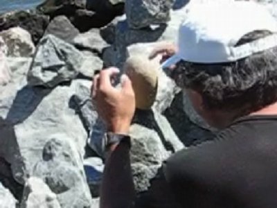 grazy rock balancing